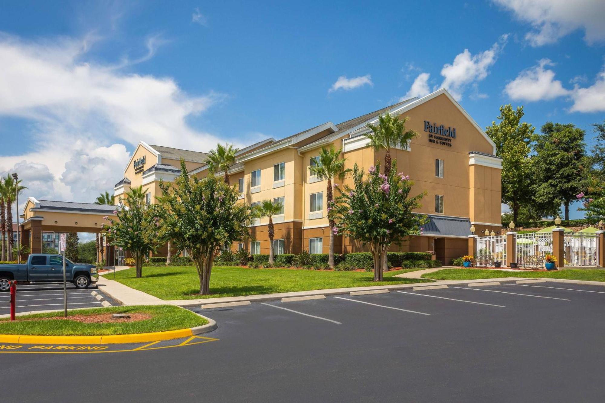 Fairfield Inn & Suites By Marriott קלרמונט מראה חיצוני תמונה
