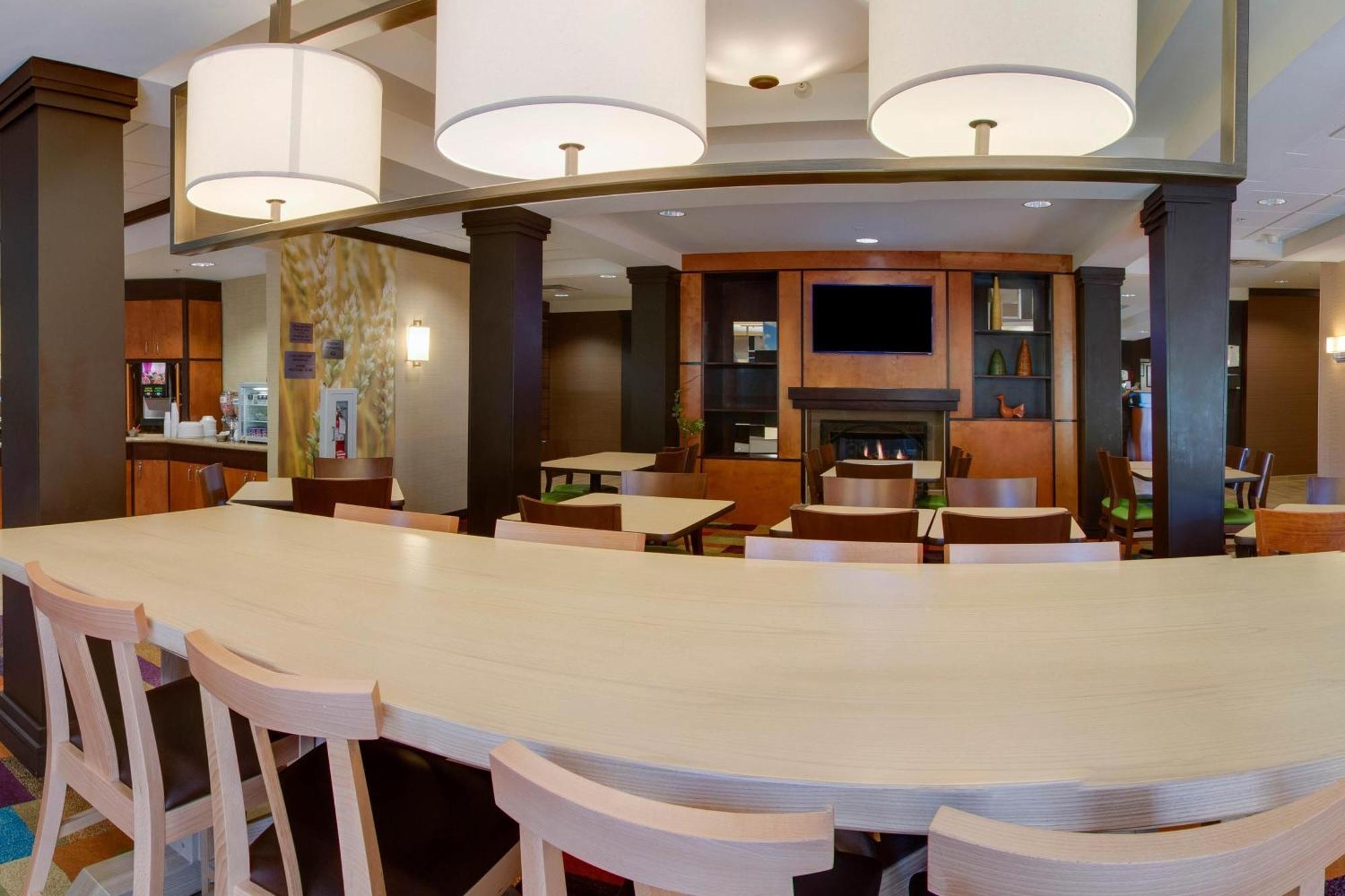 Fairfield Inn & Suites By Marriott קלרמונט מראה חיצוני תמונה