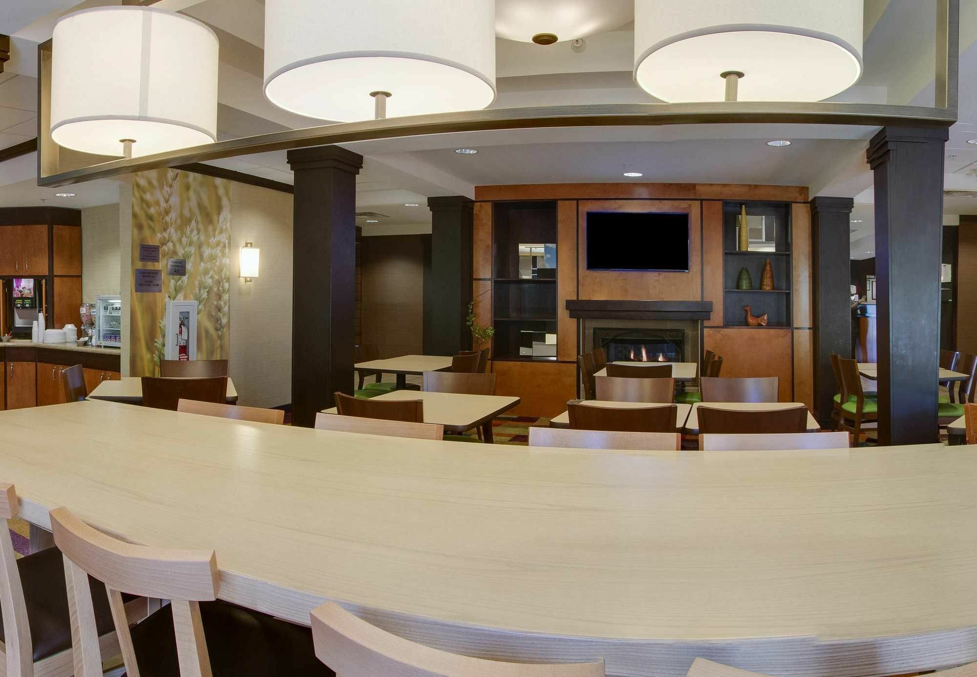 Fairfield Inn & Suites By Marriott קלרמונט מראה חיצוני תמונה